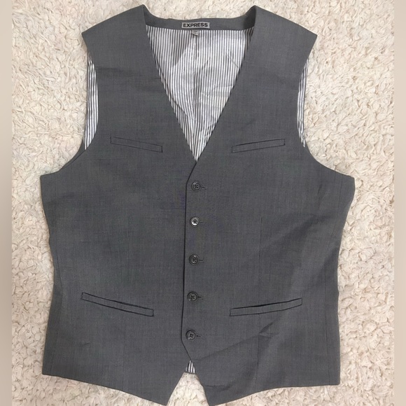 Express Suiting Vest - Picture 1 of 3